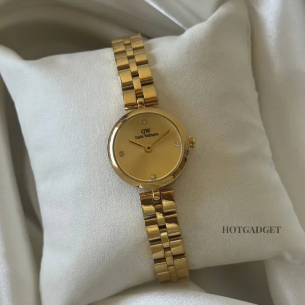 DW Elan (Analog Watch) – Gold