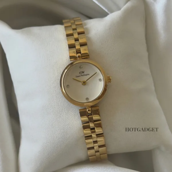 DW Elan (Analog Watch) – White Dial / Gold Strap