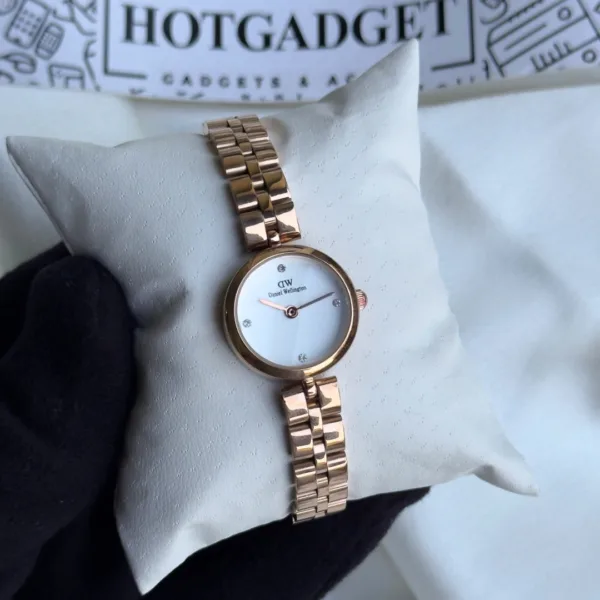 DW Elan (Analog Watch) – White Dial / Rose Gold Strap