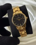 DW Iconic Link (Analog Watch) – Black Dial / Gold Strap