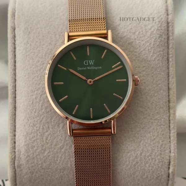 DW Petite (Analog Watch) – Green Dial / Rose Gold Strap