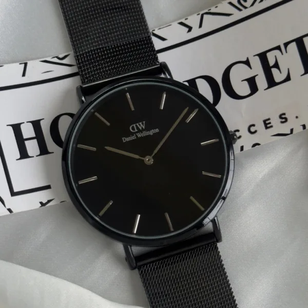 DW Petite Melrose (Analog Watch) – Black