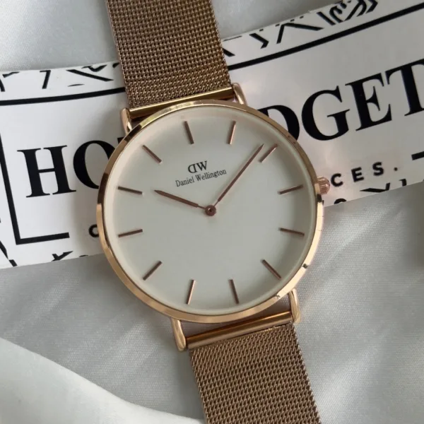 DW Petite Melrose (Analog Watch) – White Dial / Rose Gold Strap