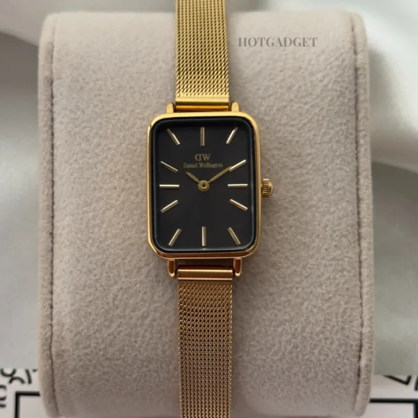 DW Quadro (Analog Watch) – Black Dial / Gold Mesh Strap
