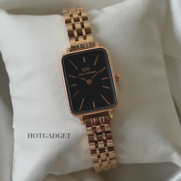 DW Quadro (Analog Watch) – Black Dial / Rose Gold Link Strap