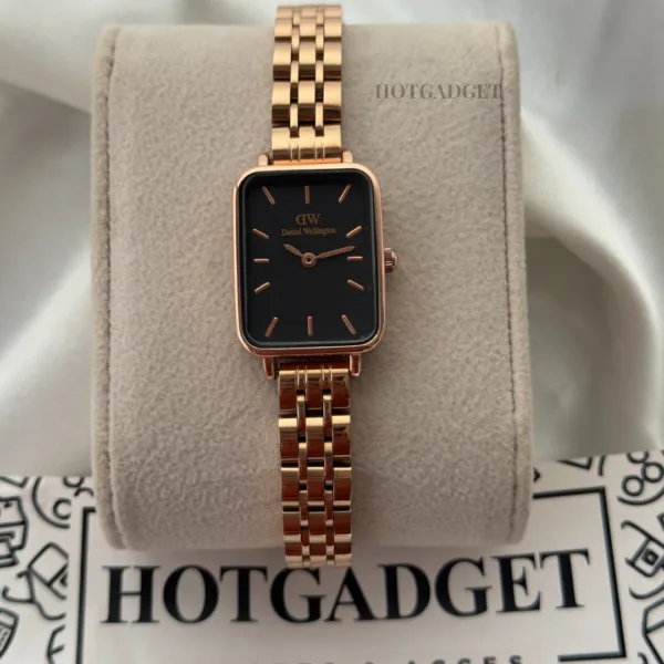 DW Quadro (Analog Watch) – Black Dial / Rose Gold Link Strap
