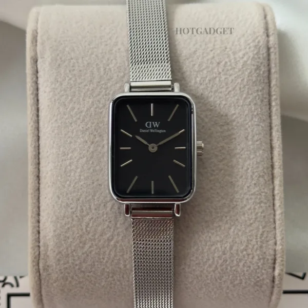 DW Quadro (Analog Watch) – Black Dial / Silver Mesh Strap