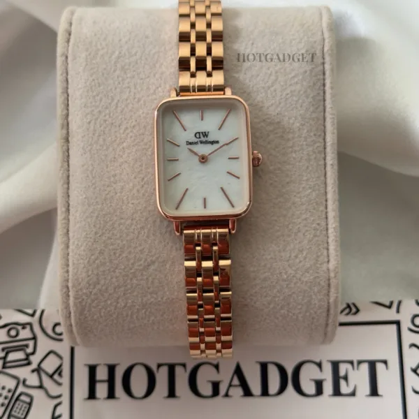 DW Quadro (Analog Watch) – White Dial / Rose Gold Link Strap