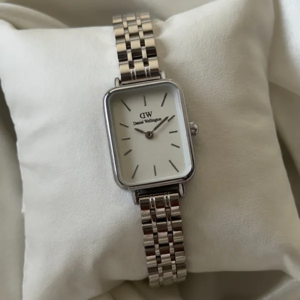 DW Quadro (Analog Watch) – White Dial / Silver Strap