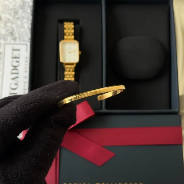DW Quadro + Classic Bracelet (Combo) – White Dial / Gold Strap