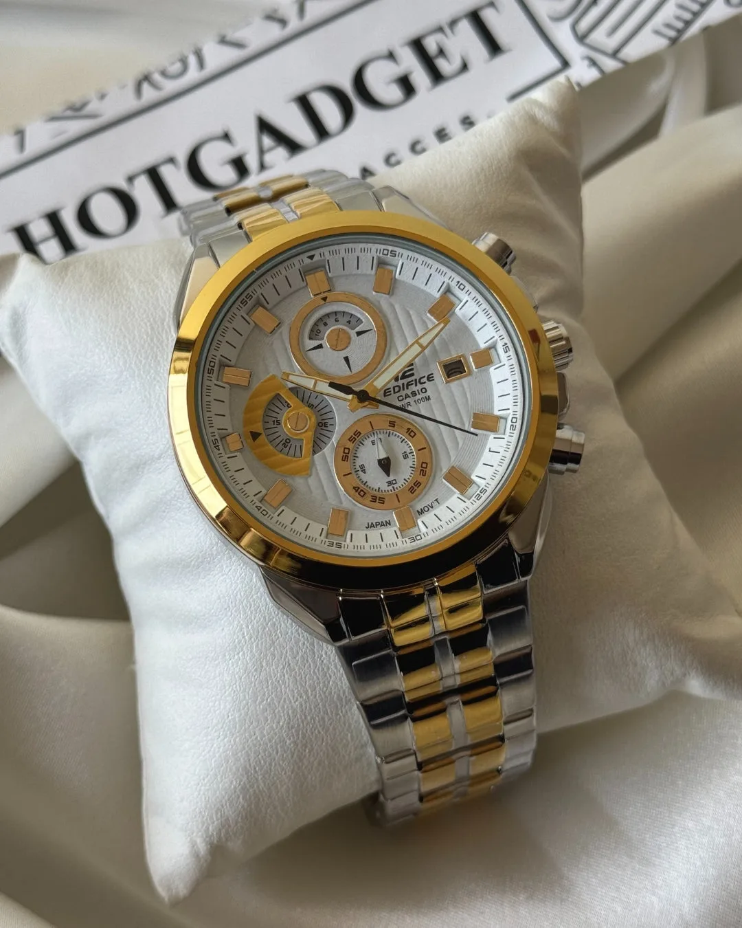 Edifice-ED426 (Chronograph Watch) Edifice-ED426 (Chronograph Watch) – Black Dial / Silver Strap