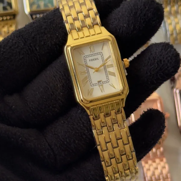 Fossil-Raquel (Analog Watch) – White Dial / Gold Strap