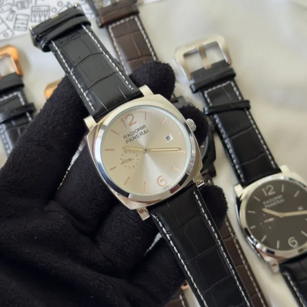 PNRAI Radiomir 1940 (Chronograph Watch) – Silver Dial / Black Strap