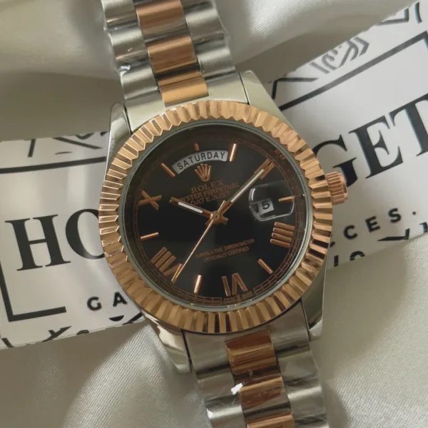RLX Day-Date 40 – Oyster – Black Dial / Silver & Rose Gold Strap