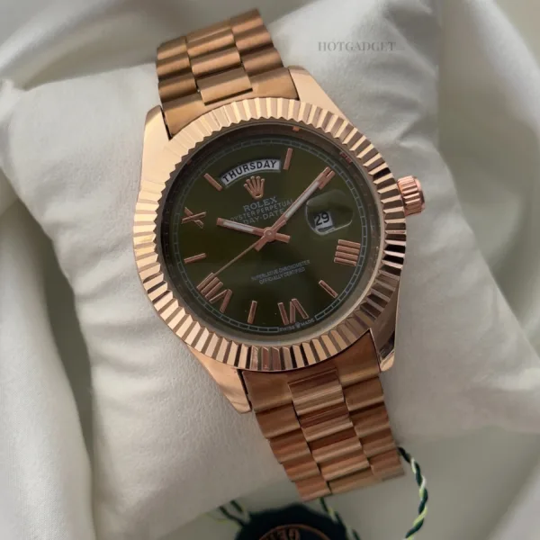 RLX Day-Date 40 – Oyster Olive Green – Olive Green Dial / Rose Gold Strap
