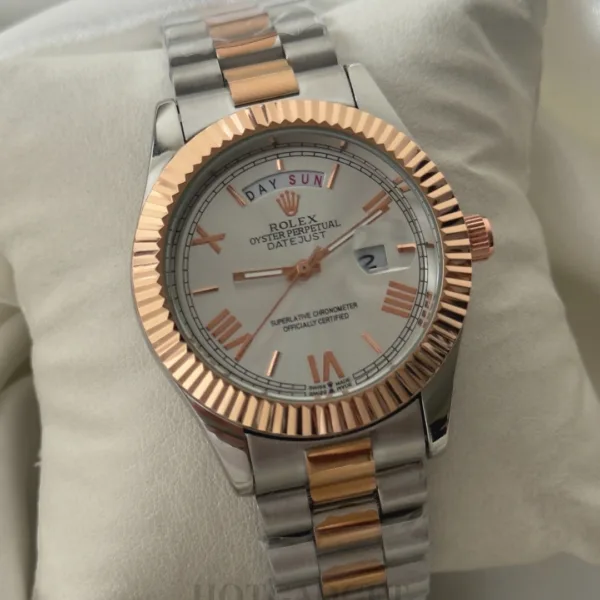 RLX Day-Date 40 – Oyster – White Dial / Silver & Rose Gold Strap