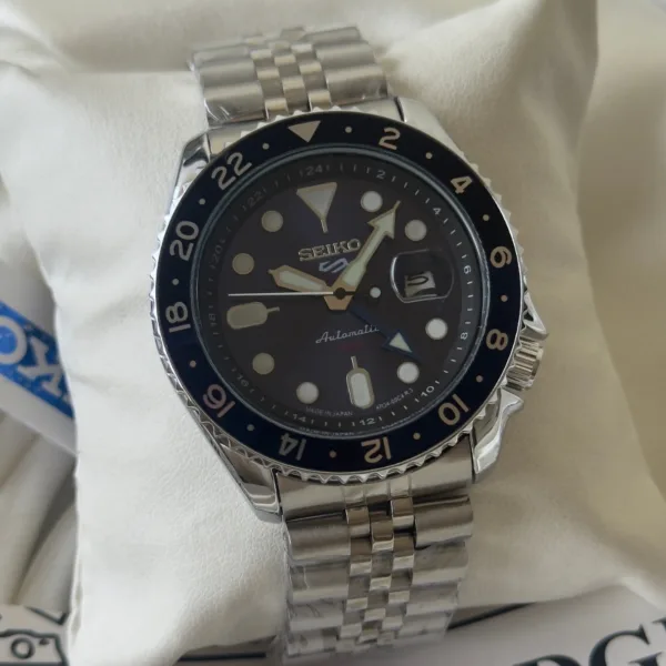 SKO-5 Sports (Analog Watch) – Blue Dial / Silver Strap