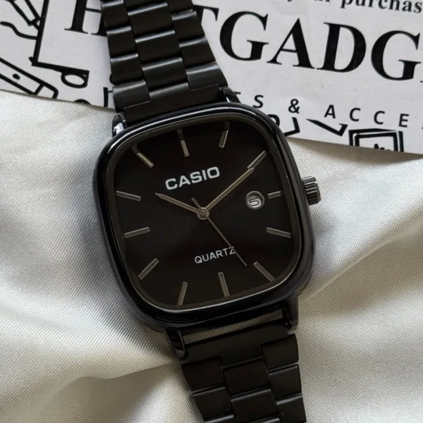 Vintage Classic (Analog Watch) – Black