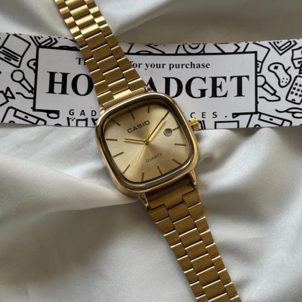 Vintage Classic (Analog Watch) – Gold