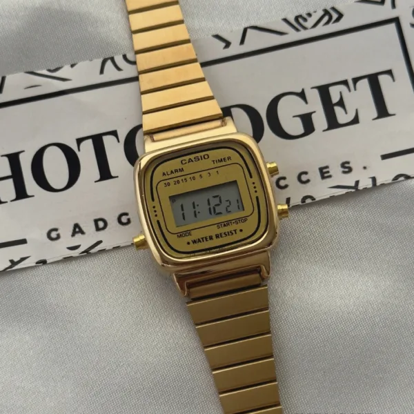 Vintage D124 Gold (Digital Watch) – Gold