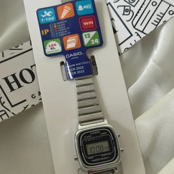 Vintage D124 Black Silver (Digital Watch)