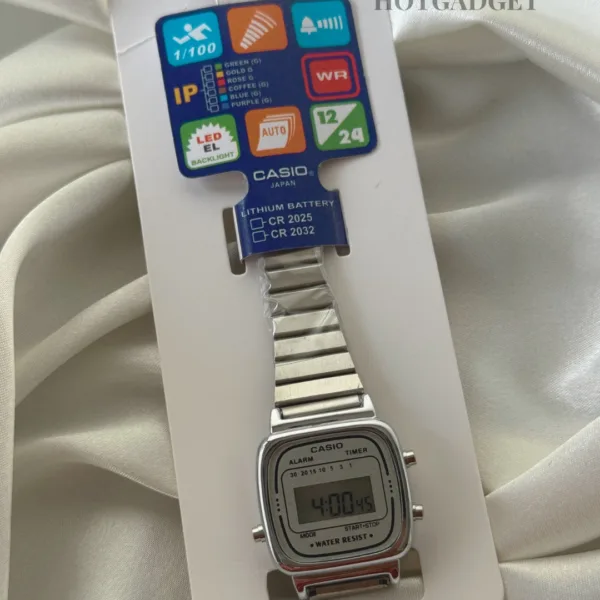 Vintage D124 Silver (Digital Watch)