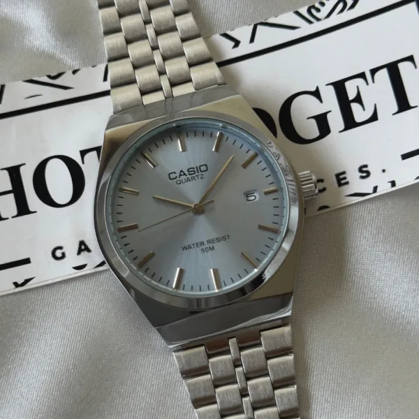 Vintage Enticer A2199 (Analog Watch) – Mint Blue Dial / Silver Strap